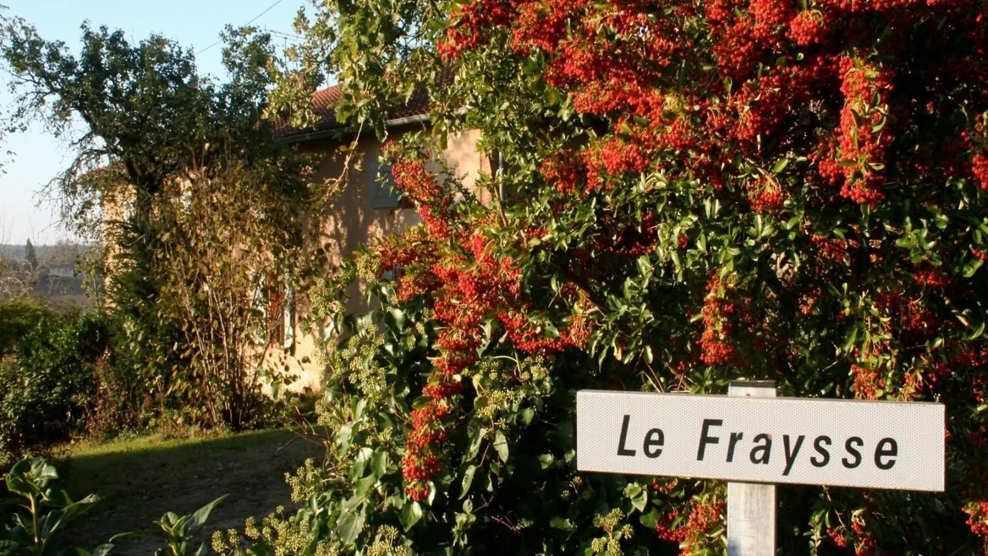 Le Fraysse Bed and Breakfast Montdurausse Bed & Breakfast